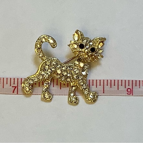 Gold Tone Rhinestone Cat Brooch - Picture 6 of 8